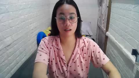 Snapshot of asian_sexydimples chatting on 02-02-25, 02:27 Trixie online show from 02-02-25, 02:27