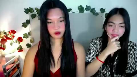 Snapshot of asian_yannie chatting on 09-11-25, 06:30 Yan online show from 09-11-25, 06:30