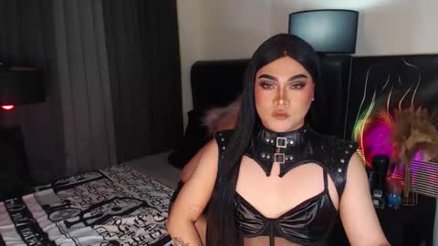 kylie online show from 10-15-25, 11:32