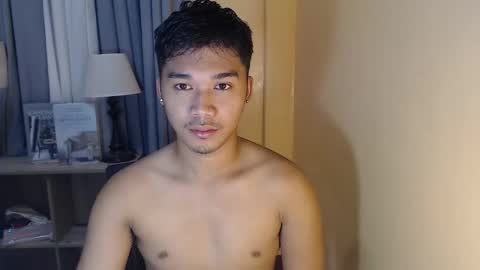 asianhunk_jamesx online show from 10-28-25, 09:57