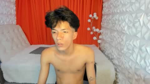 Snapshot of asiankingfucker chatting on 05-22-26, 04:01 asiankingfucker online show from 05-22-26, 04:01