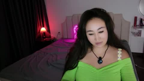 Snapshot of asianqueen777ohmi chatting on 05-24-26, 03:17 Rose Mingna online show from 05-24-26, 03:17