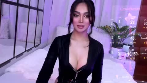 Miss Nia online show from 12-22-24, 11:41