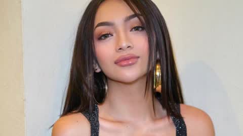 Miss Nia online show from 12-23-24, 02:45