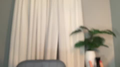 Lily online show from 07-20-26, 10:39