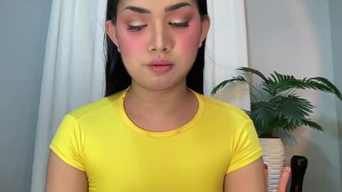 Lily online show from 07-23-26, 11:52