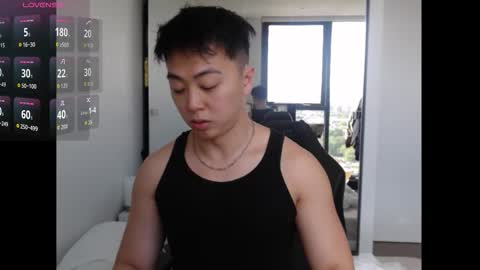 Snapshot of asiantwink_ chatting on 11-10-25, 05:39 asiantwink online show from 11-10-25, 05:39