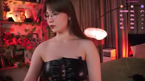 Snapshot of askaudrey chatting on 09-27-25, 02:11 Audrey online show from 09-27-25, 02:11