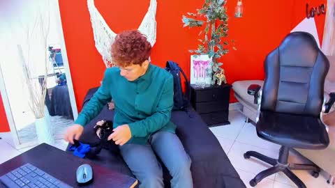 ASLY online show from 04-21-26, 09:59