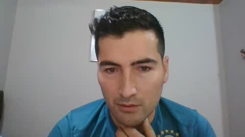 Snapshot of asmethepoker11 chatting on 01-28-25, 04:19 Antonio online show from 01-28-25, 04:19