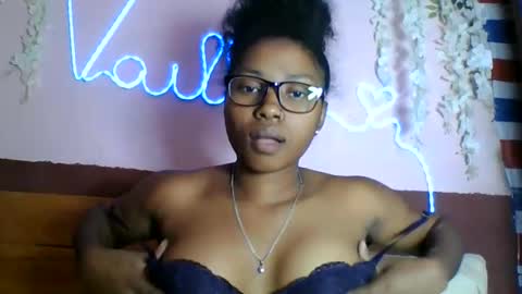 asmiraa online show from 06-10-26, 06:18
