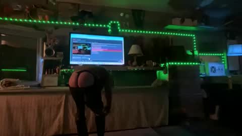 SIR WILLIAM online show from 11-23-25, 08:25