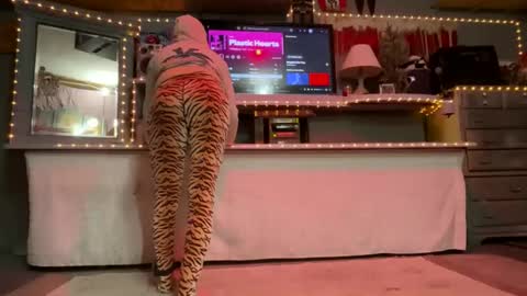 SIR WILLIAM online show from 02-03-26, 07:02