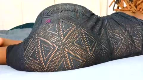 Snapshot of assiology11 chatting on 02-09-25, 12:28 Assiology online show from 02-09-25, 12:28