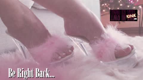 ASSleigh Abbott online show from 12-18-24, 02:10