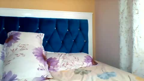 FLORAH DANIEL online show from 07-13-26, 08:06