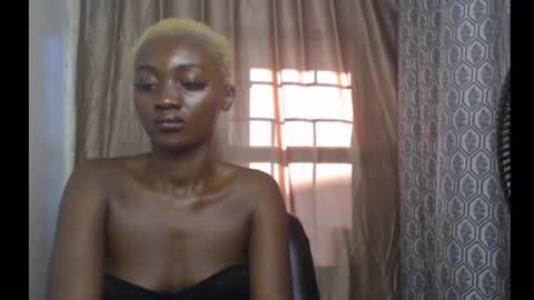 Snapshot of assy_girl25 chatting on 05-23-26, 07:24 Assy girl25 online show from 05-23-26, 07:24