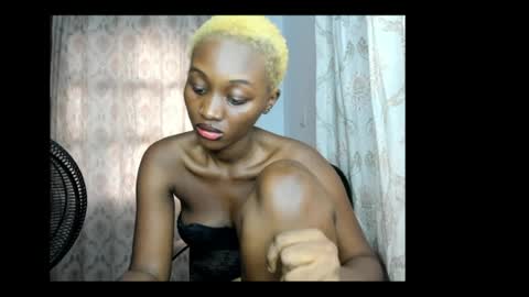 Snapshot of assy_girl25 chatting on 06-03-26, 02:33 Assy girl25 online show from 06-03-26, 02:33