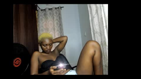 Snapshot of assy_girl25 chatting on 06-06-26, 07:24 Assy girl25 online show from 06-06-26, 07:24