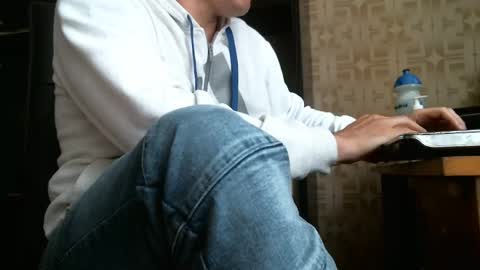 Snapshot of asterion51 chatting on 09-11-25, 02:28 asterion51 online show from 09-11-25, 02:28