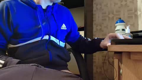 Snapshot of asterion51 chatting on 12-22-25, 07:11 asterion51 online show from 12-22-25, 07:11