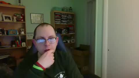 Andrew or Smiley Read the message in bold above the bio design for info on the situation. online show from 03-07-26, 03:03