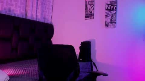 Snapshot of astonhills chatting on 10-03-25, 02:30 astonhills online show from 10-03-25, 02:30