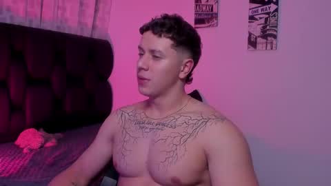 Snapshot of astonhills chatting on 10-23-25, 07:51 astonhills online show from 10-23-25, 07:51