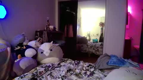 Snapshot of astorialove chatting on 02-22-25, 01:00 AstoriaLove online show from 02-22-25, 01:00
