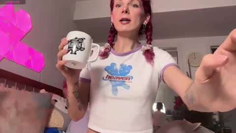 Snapshot of astorialove chatting on 01-12-26, 03:56 AstoriaLove online show from 01-12-26, 03:56