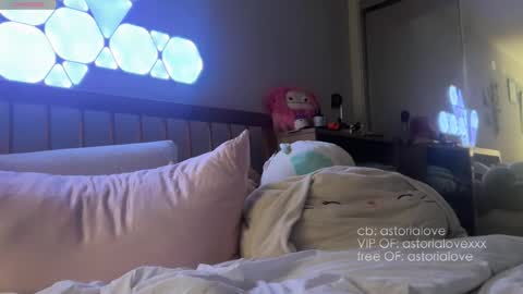 Snapshot of astorialove chatting on 02-01-26, 02:21 AstoriaLove online show from 02-01-26, 02:21