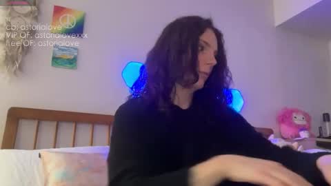 Snapshot of astorialove chatting on 03-04-26, 03:12 AstoriaLove online show from 03-04-26, 03:12