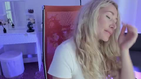 astramonroe online show from 07-30-26, 01:10