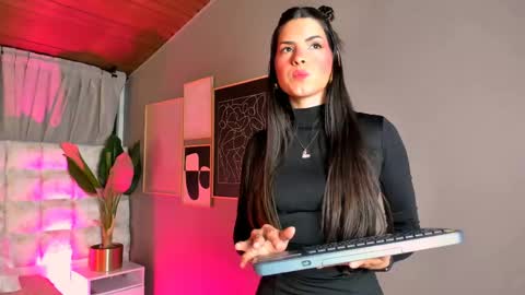 astrid_velle online show from 05-24-26, 01:32