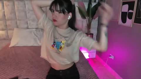 astrid_velle online show from 07-02-26, 12:32