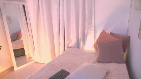 atena676 online show from 04-22-26, 02:03