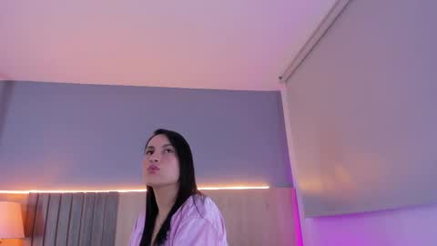 Atenea online show from 03-25-26, 11:38