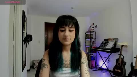 Snapshot of atenea_dragon__ chatting on 06-27-26, 06:13 Atenea online show from 06-27-26, 06:13