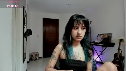Snapshot of atenea_dragon__ chatting on 07-03-26, 07:09 Atenea online show from 07-03-26, 07:09