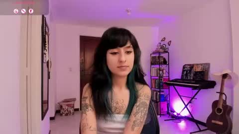 Snapshot of atenea_dragon__ chatting on 07-09-26, 08:13 Atenea online show from 07-09-26, 08:13