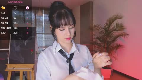 Snapshot of ateneasantacruz chatting on 01-02-25, 08:13 Atenea  online show from 01-02-25, 08:13