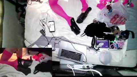 Snapshot of athenaatiya chatting on 01-09-25, 05:11 Sissy Athena online show from 01-09-25, 05:11