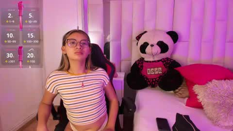 athenea fox  online show from 05-31-26, 06:42