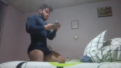 Snapshot of athlete_boy22 chatting on 02-09-25, 11:04 Atlas online show from 02-09-25, 11:04