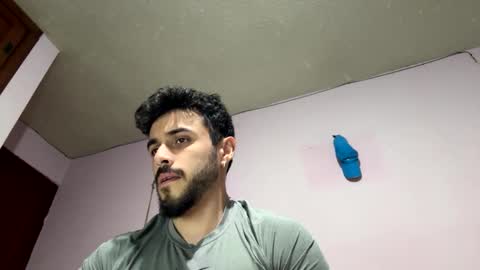 Snapshot of athlete_boy22 chatting on 10-12-25, 09:30 Atlas online show from 10-12-25, 09:30