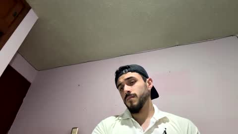 Snapshot of athlete_boy22 chatting on 10-13-25, 01:27 Atlas online show from 10-13-25, 01:27