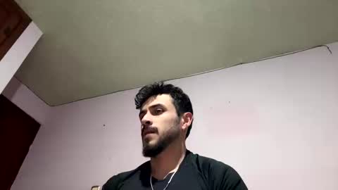 Snapshot of athlete_boy22 chatting on 10-15-25, 01:28 Atlas online show from 10-15-25, 01:28