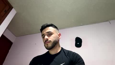 Snapshot of athlete_boy22 chatting on 10-24-25, 02:19 Atlas online show from 10-24-25, 02:19