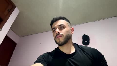 Snapshot of athlete_boy22 chatting on 10-25-25, 02:08 Atlas online show from 10-25-25, 02:08