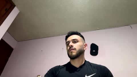 Snapshot of athlete_boy22 chatting on 10-26-25, 06:08 Atlas online show from 10-26-25, 06:08